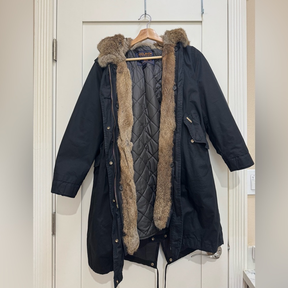 Woolrich Navy Blue Coat with removable fur insert (size M)